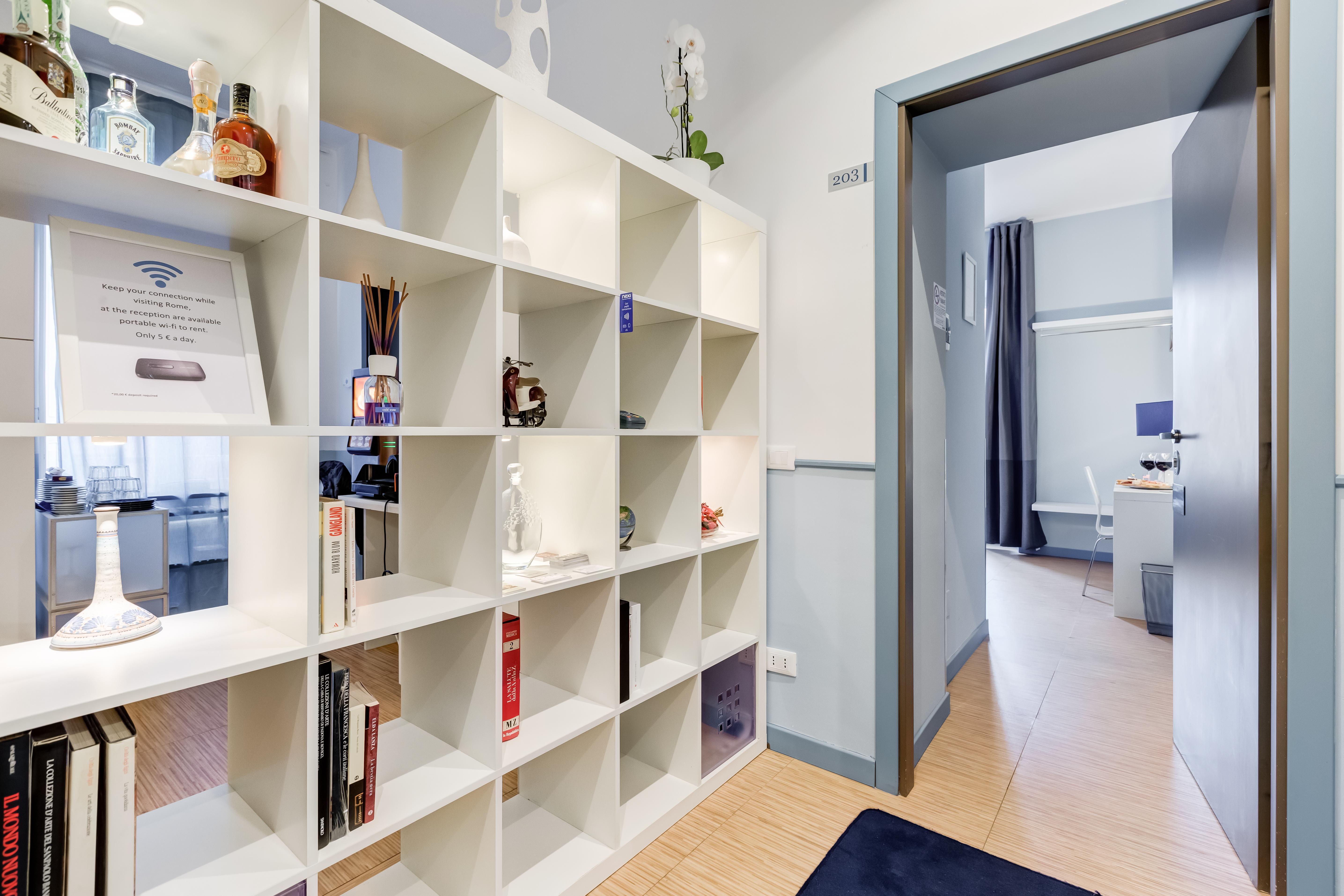 Easy Budget Colosseo Rom Eksteriør billede